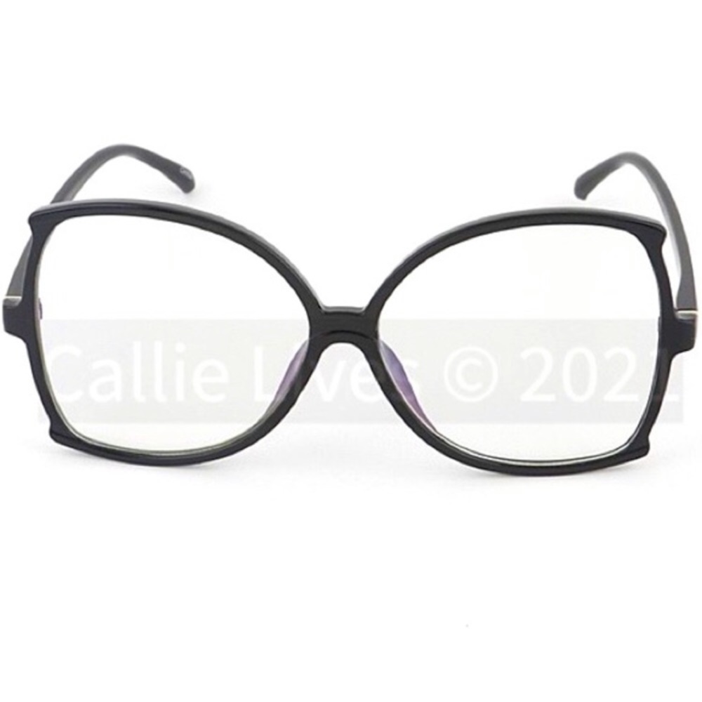 Miz Clearly Smart: Oversized Cat eye Glaases - Picture 7 of 8